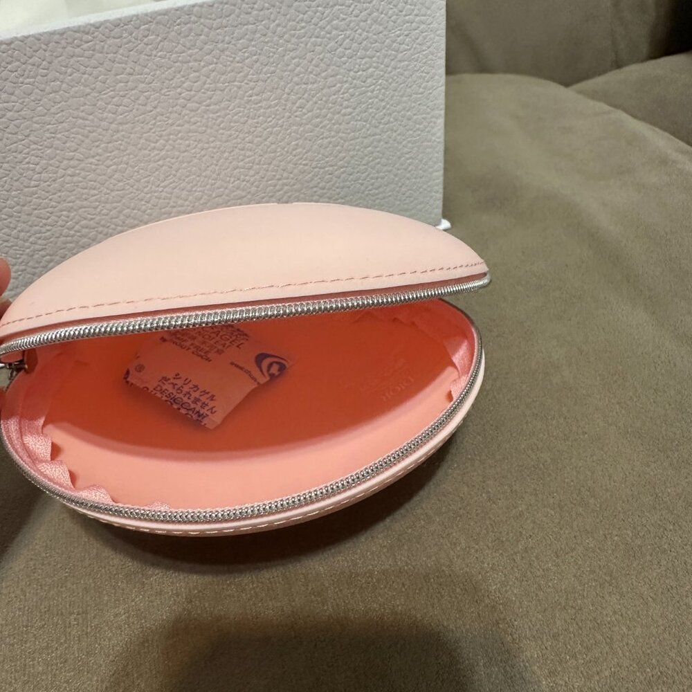 New 2025 Dior Pink Limited Edition Round Cosmetic Bag Silicone Pouch - Picture 6 of 11